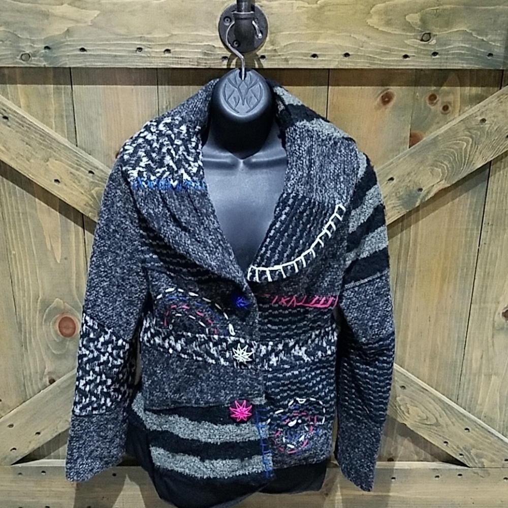 NWT BOUTIQUE KESSLEY KNIT PATCHWORK BLAZER JACKET SHORT COAT